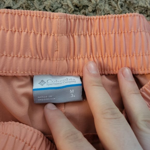 2 pairs of Columbia mesh shorts - Picture 2 of 3